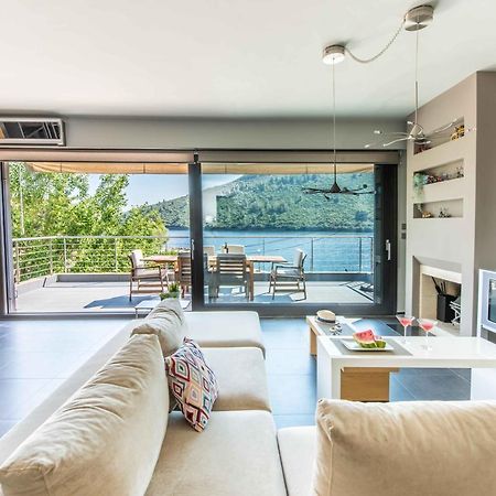 ΆNASSA PORTO KOUFO Sea front suites Εξωτερικό φωτογραφία