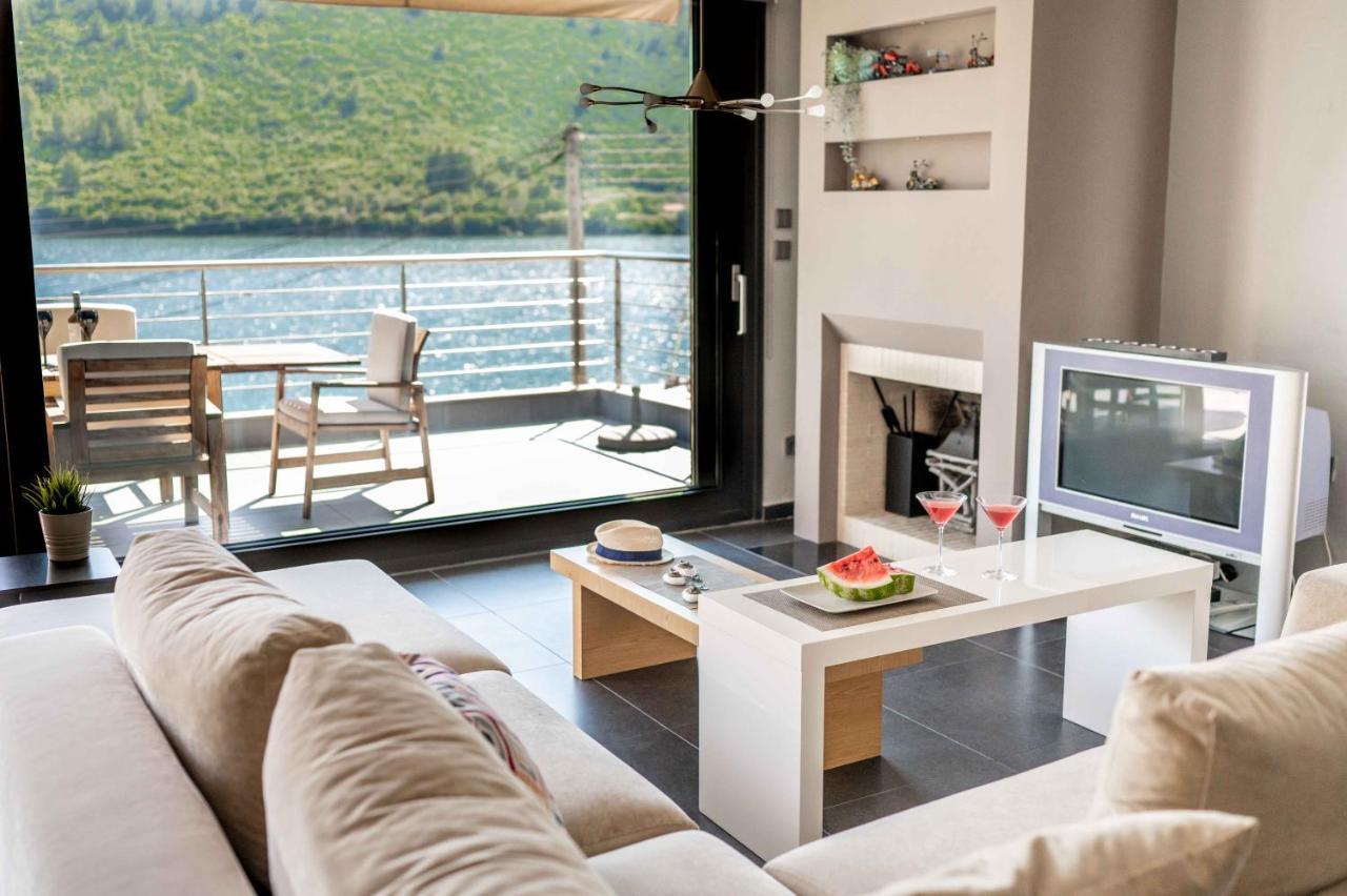 ΆNASSA PORTO KOUFO Sea front suites Εξωτερικό φωτογραφία